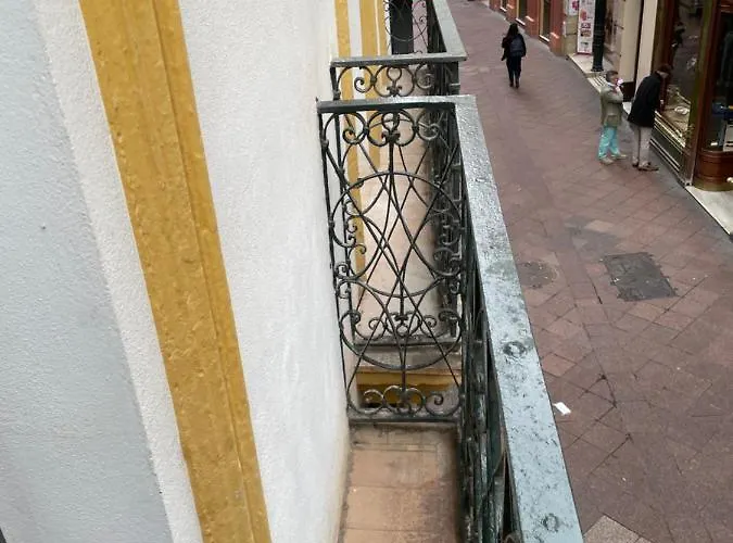 Petit Sagasta Apartamentos-sagasta Seville
